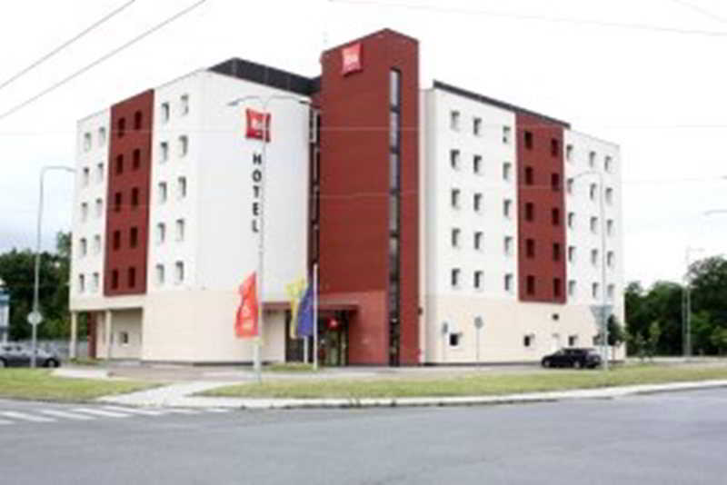 Ibis Hotel Plzeň Exterior foto